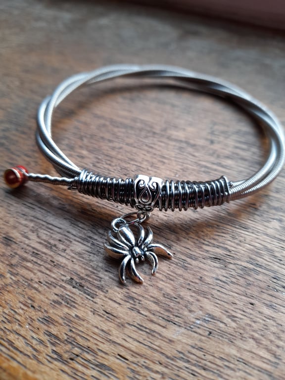 Re-Cycled Guitar String Bangle. A fab gift for musicians !