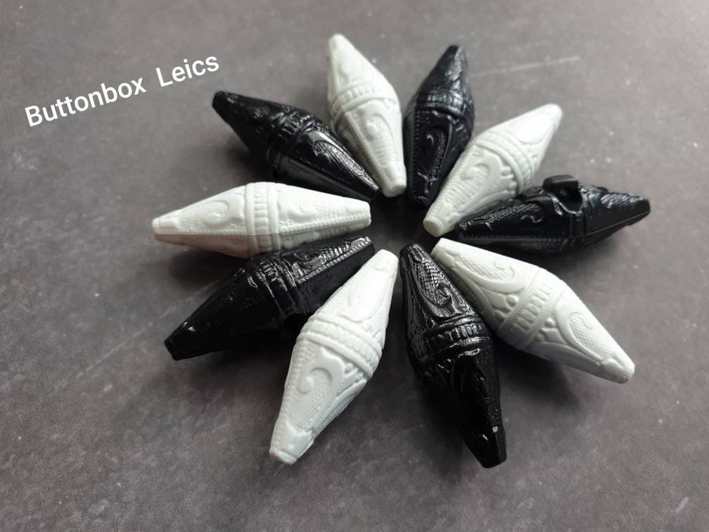 40mm (1.1 2") Gothic Style Toggle Button available in Black and White