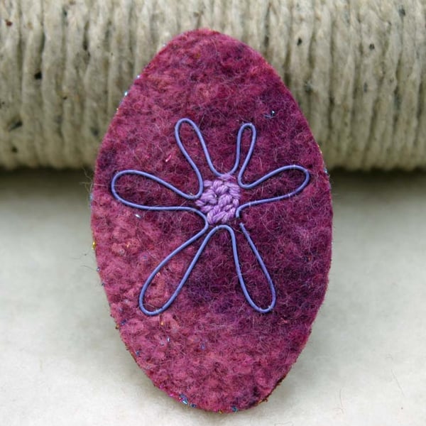 Handmade felted dusky pink brooch