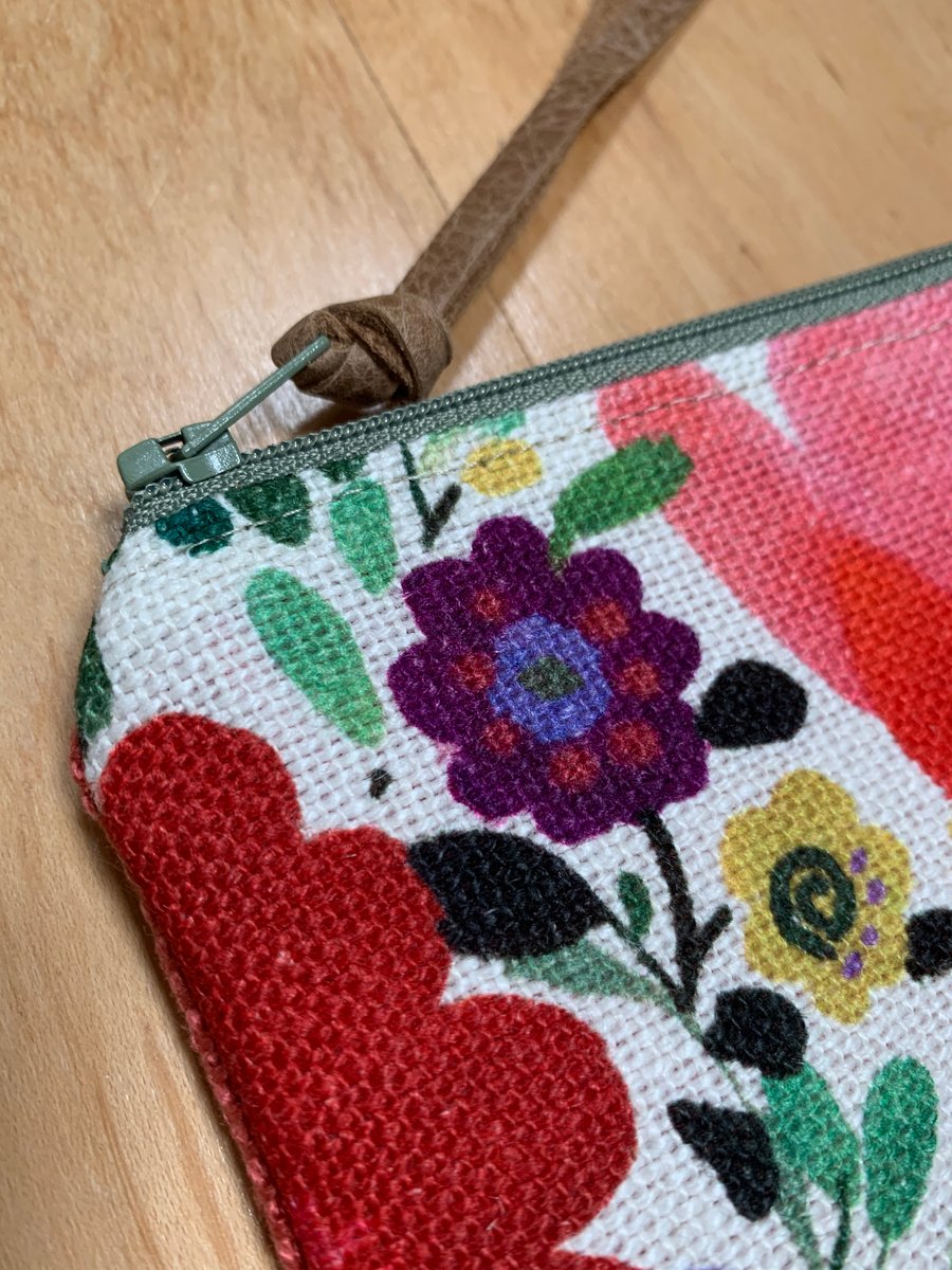 Ariadnes Dream Linen zip pouch