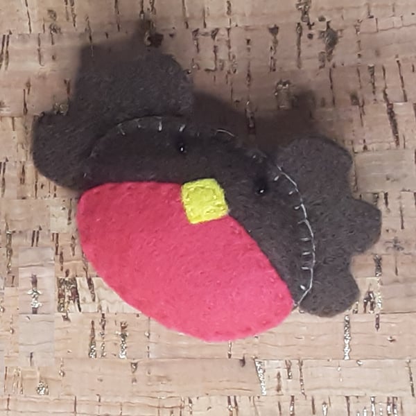 Robin, Red & Brown Felt Brooch.
