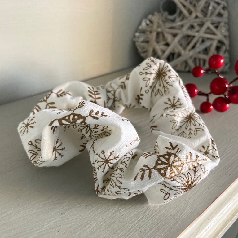 Fabric hair scrunchie, Winter fabric