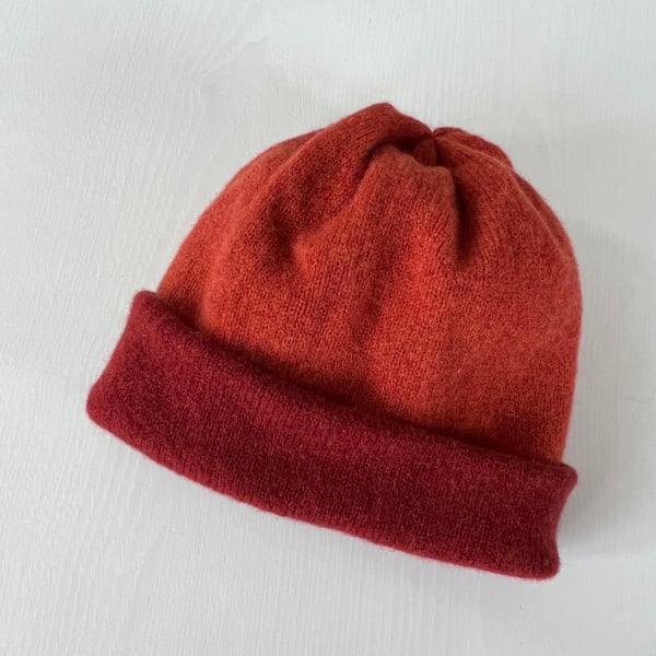 Hat - Reversible beanie hat soft lambswool