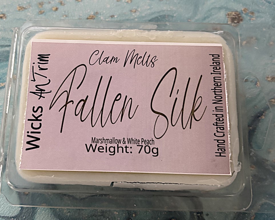 Fallen Silk Highly Scented Hand Crafted Soy Wax Clam Melts
