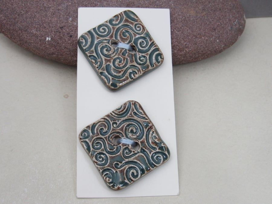 2 Large Sedge Green Spiral Texture Square Ceramic Buttons