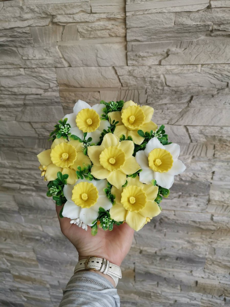 Narcissus soap hexagon box