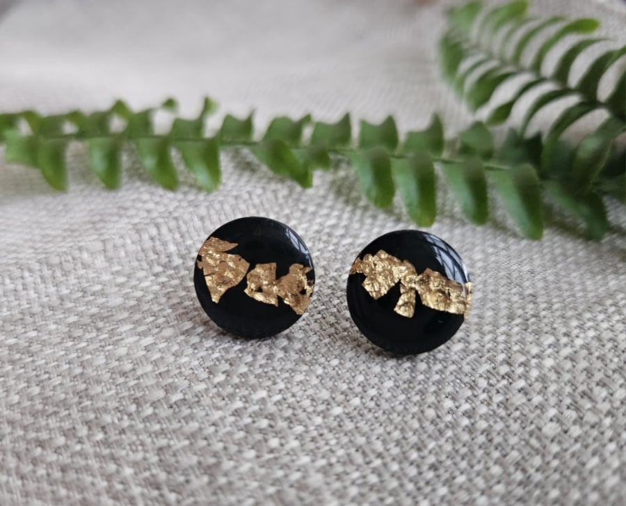 Black and gold stud earrings 