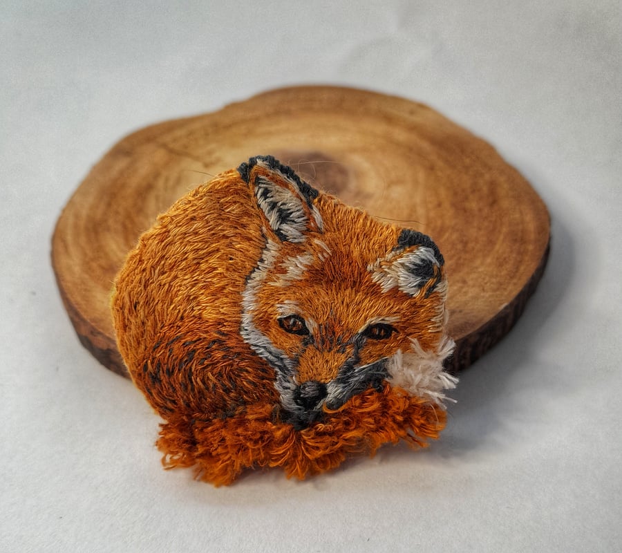Hand embroidered sleepy Fox Brooch