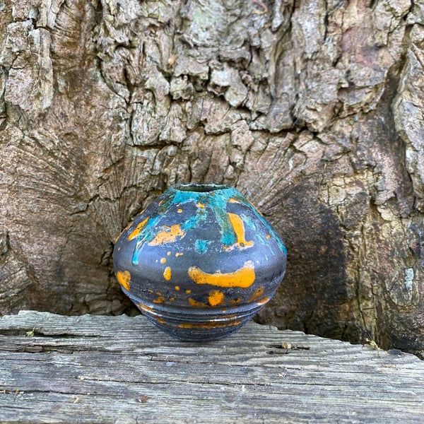 raku pot, volcano inspired, ceramic pot 853
