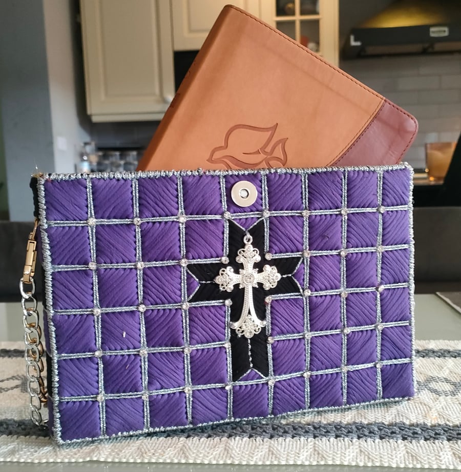 Bible Book Shoulder Bag - Hand Woven T Shirt Yarn on Plastic Canvas 