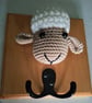 Crocheted sheep head on wooden board with hooks - Image 4