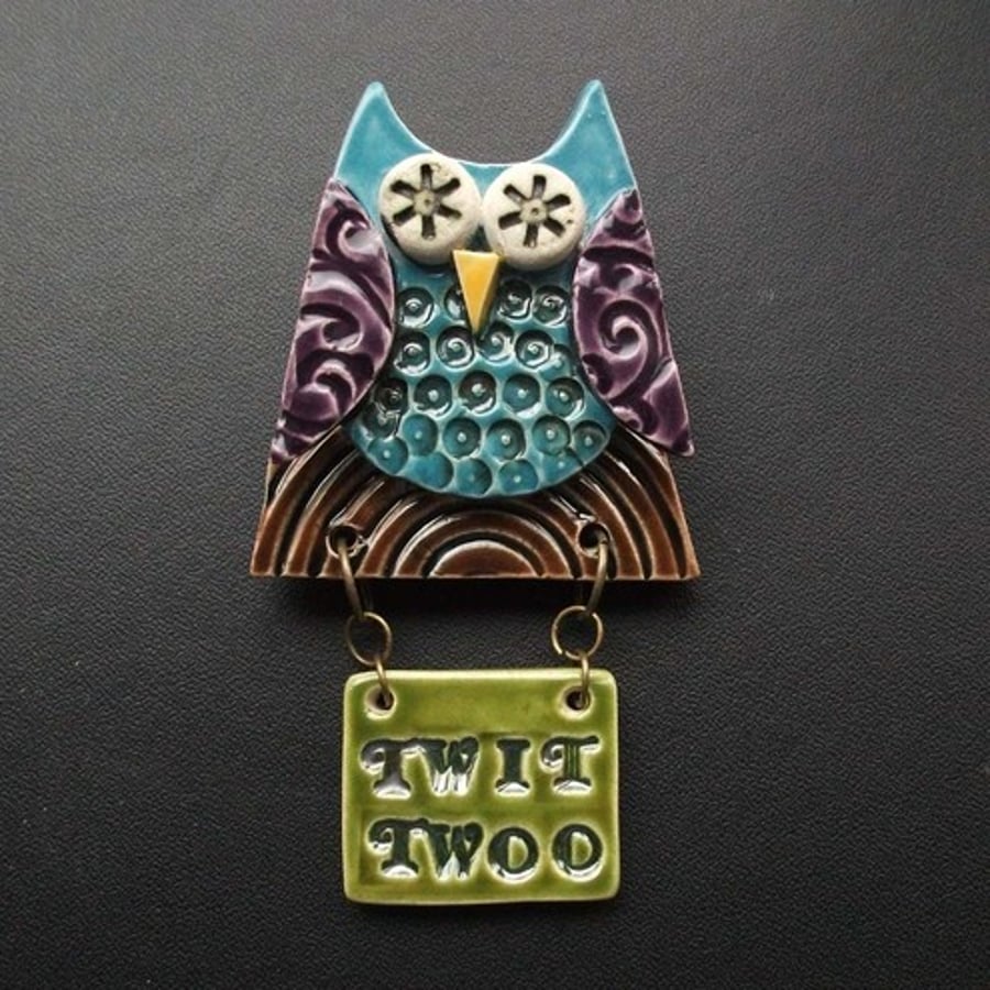 Large ceramic owl brooch