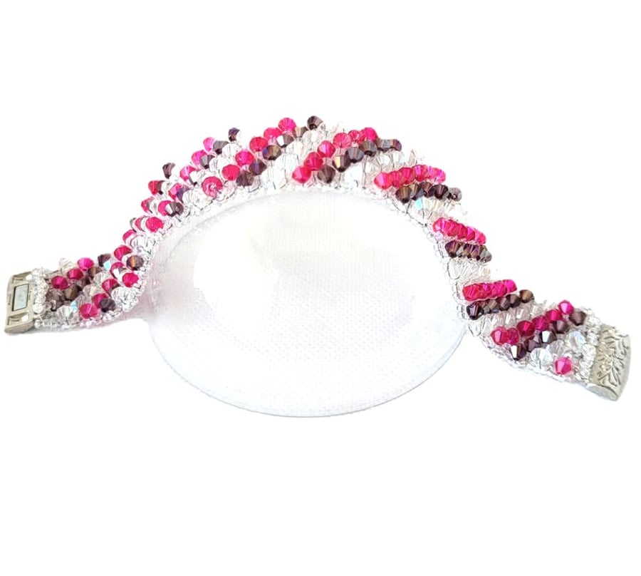 Swarovski crystal and seed bead netted bracelet