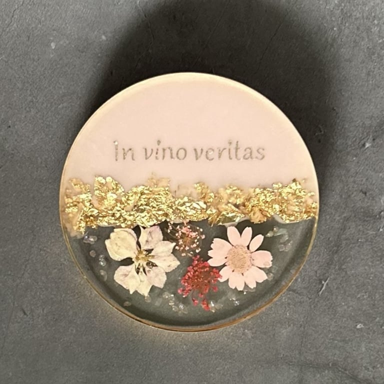 Resin Coaster with Dried Flowers, Crystals & Gold Leaf - Moments in Resin