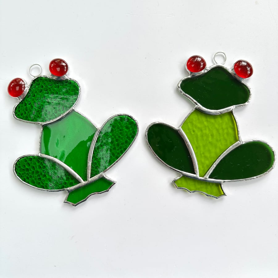 Stained Glass Frog Suncatcher - Frog - Handmade Hanging Decoration