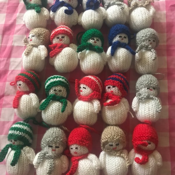 Handmade knitted snowmen x20