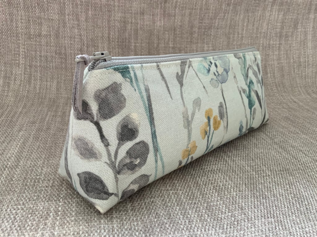 Pencil Case, Brush Case, Cosmetic Bag, Zipped Purse, Mothers Day Gift