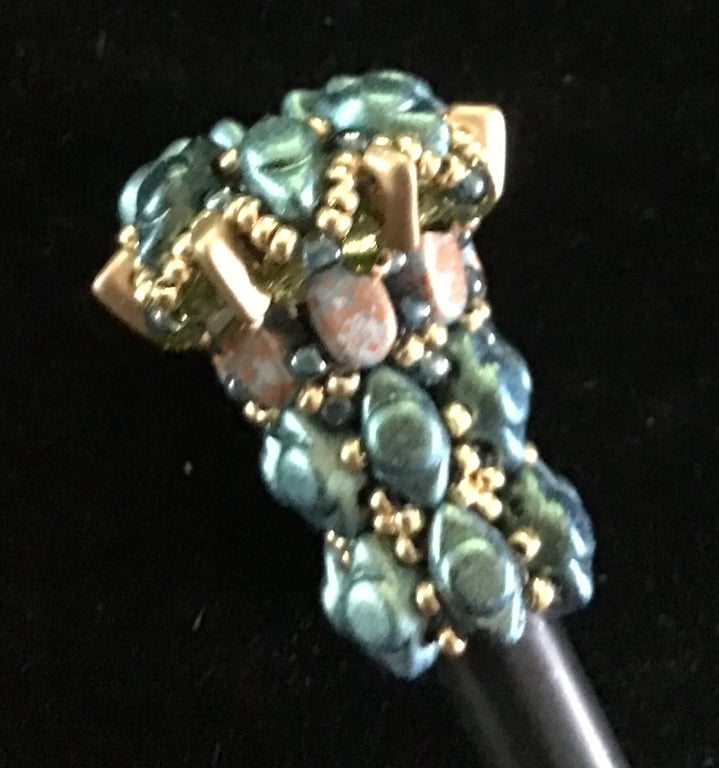 Beaded pencil topper - teal