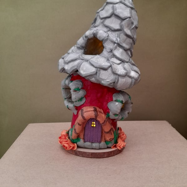 T light fairy house