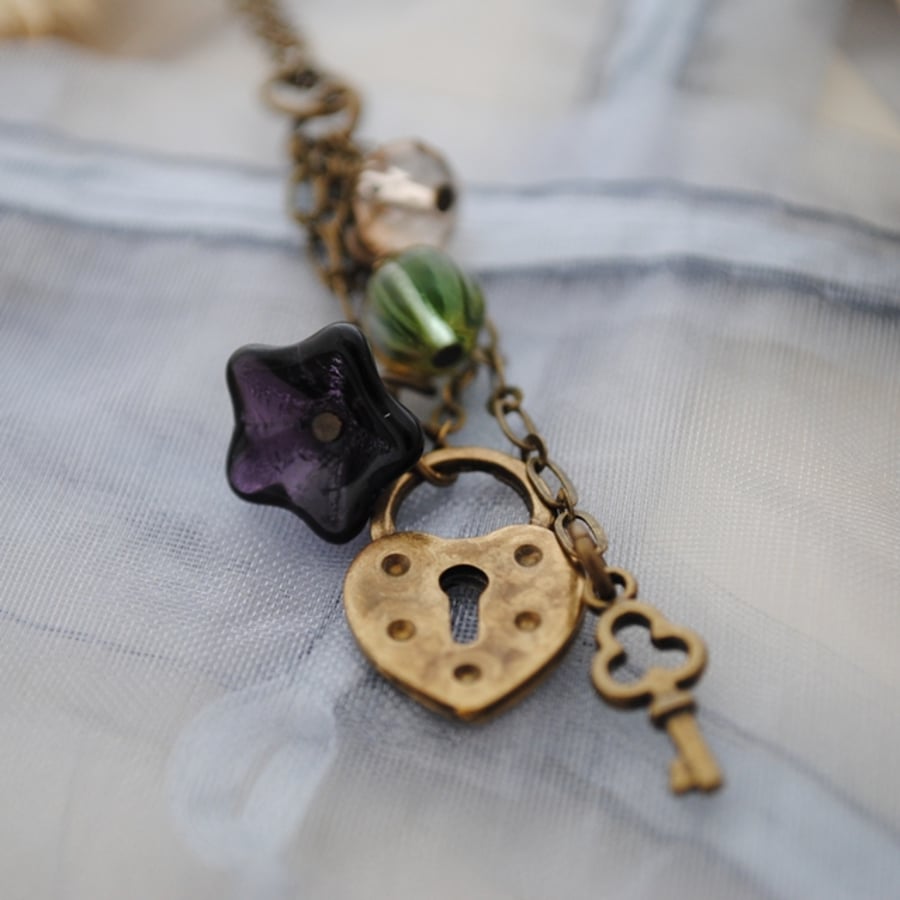 Padlock & key necklace (purple flower)