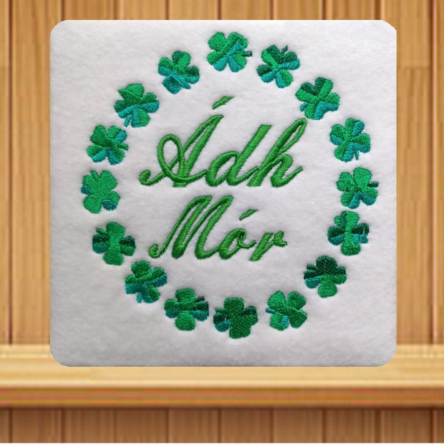 Good Luck Gaelic Card Adh Mor (Good Luck) Embroidered Card