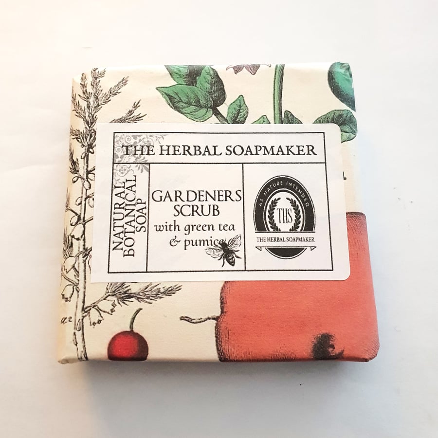 Gardeners Soap with green tea & pumice, natural with essential oils