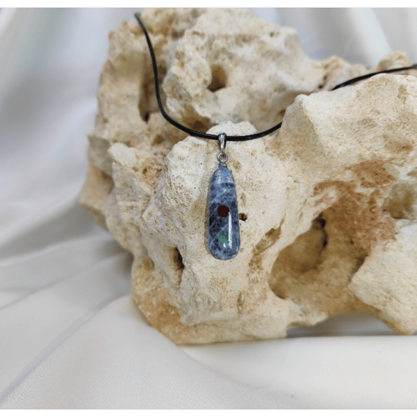 Kyanite pendant with Garnet and Emerald