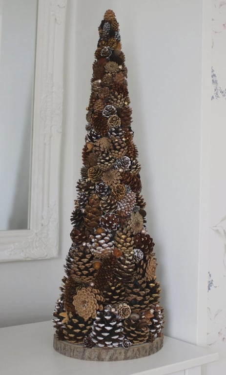 Pinecone Tree Table Decoration – Autumn & Christmas Tabletop Decor 