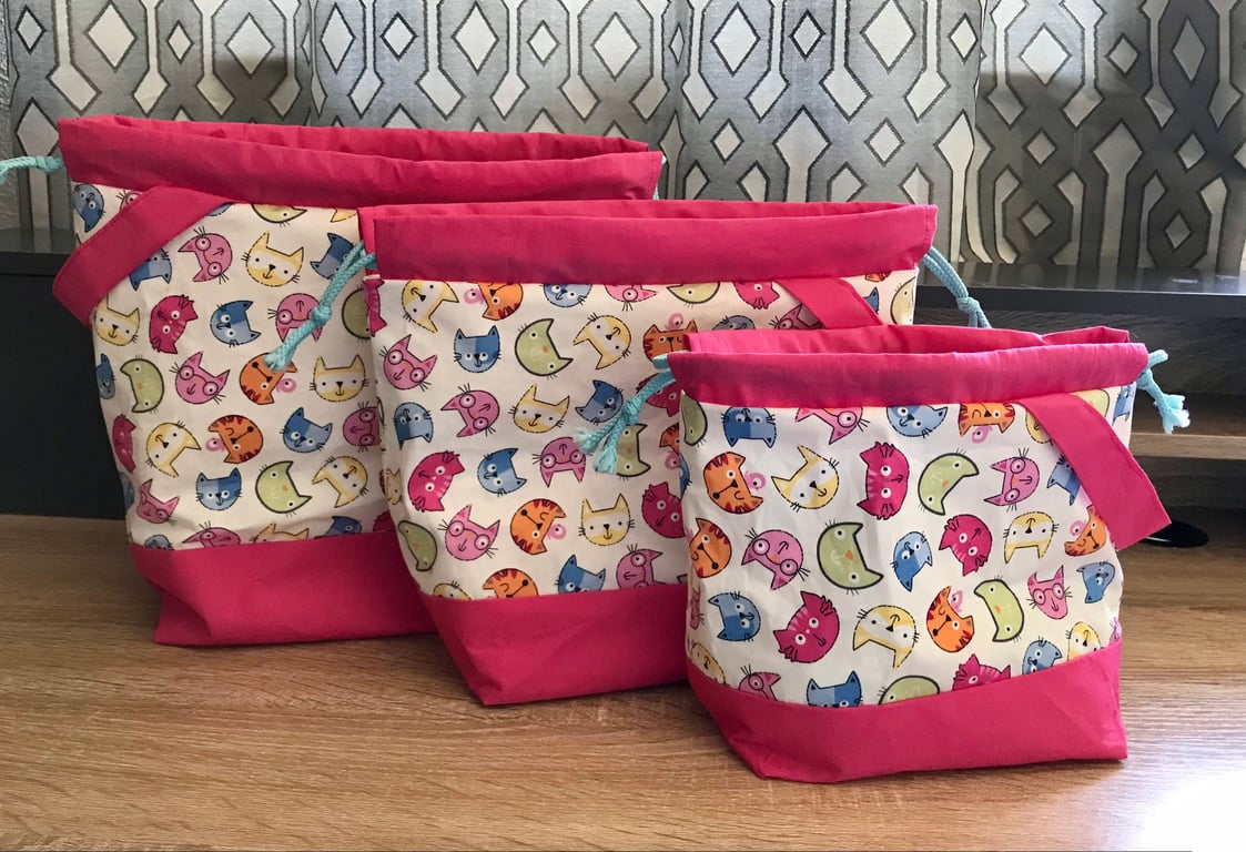 Drawstring project bag for knitting, crochet or embroidery - Colourful Cats