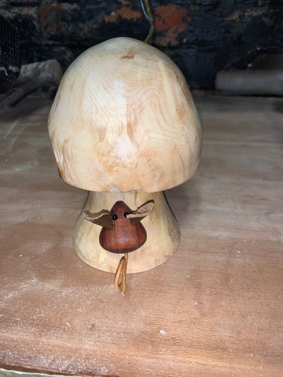 Sycamore Mushroom with Mahogany mouse detail