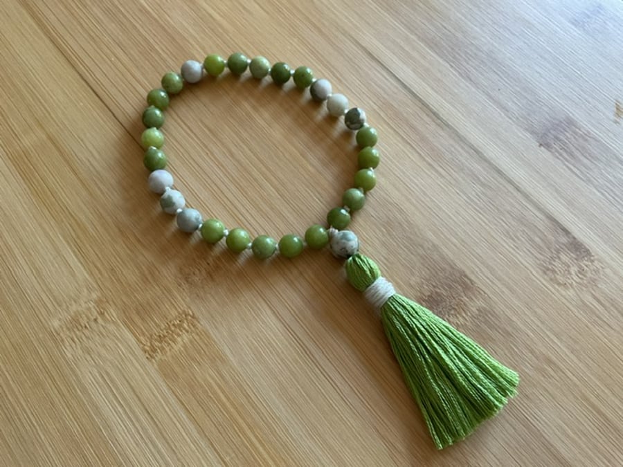 Pocket Mala hand knotted 27 bead mantra anxiety worry relief personal size Jade