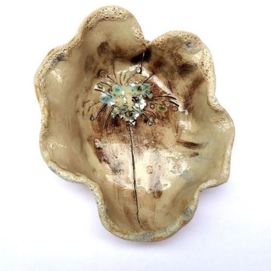 Dandelion Bowl with Wavy Textured Rim