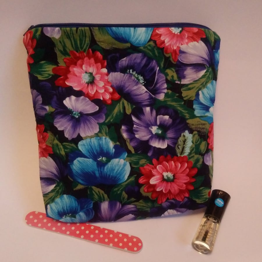 Floral Design Make Up Bag
