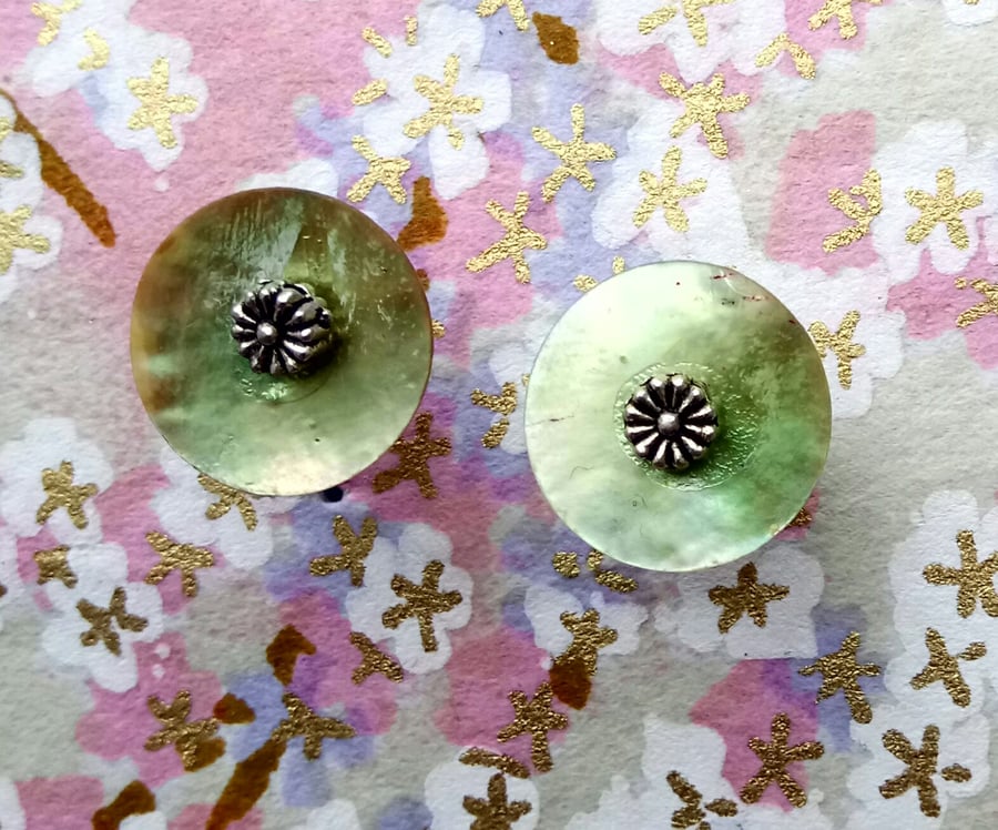 Lovely Pale Green Shell Stud Earrings with Tibetan Silver Flowers