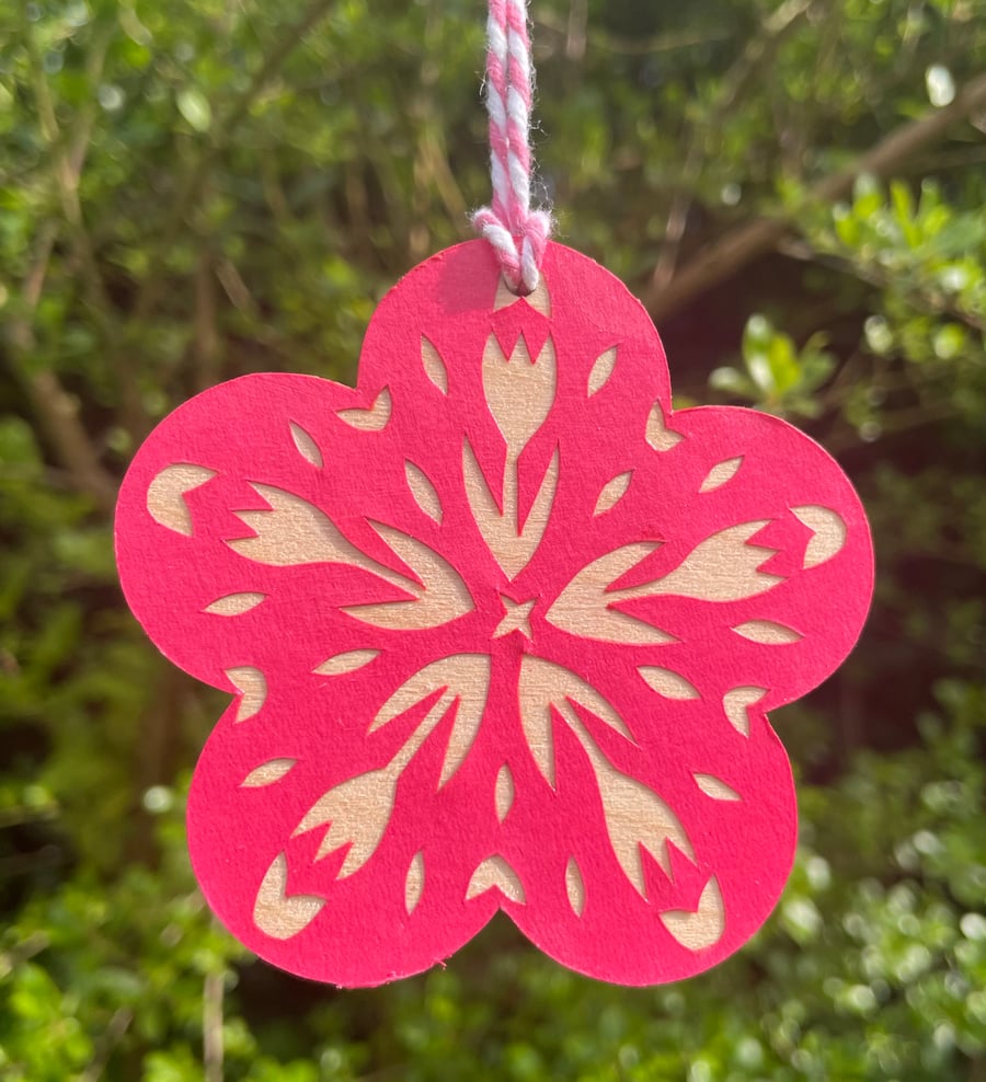 Springtime flower hanging decoration or gift tag