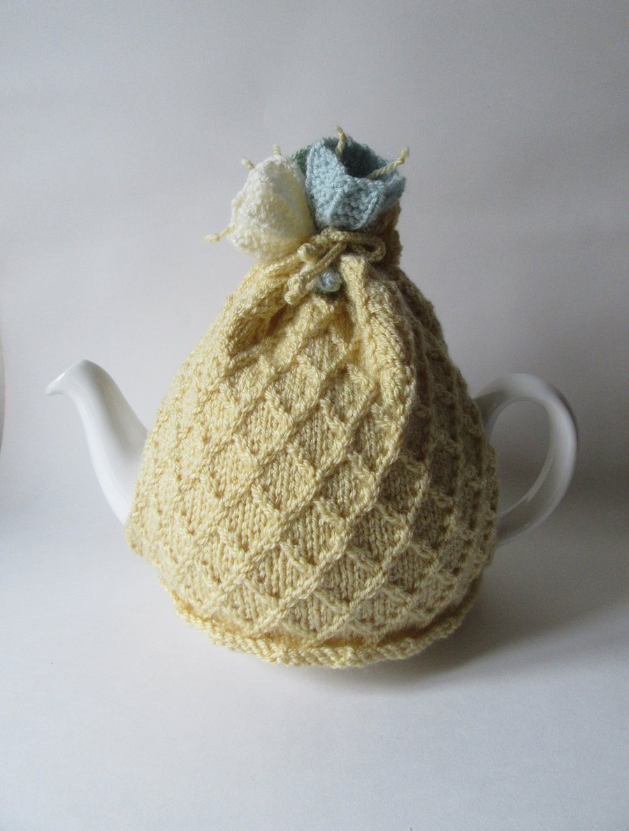 Tea cosy tea cosie - primrose yellow garden trellis with crocus flowers