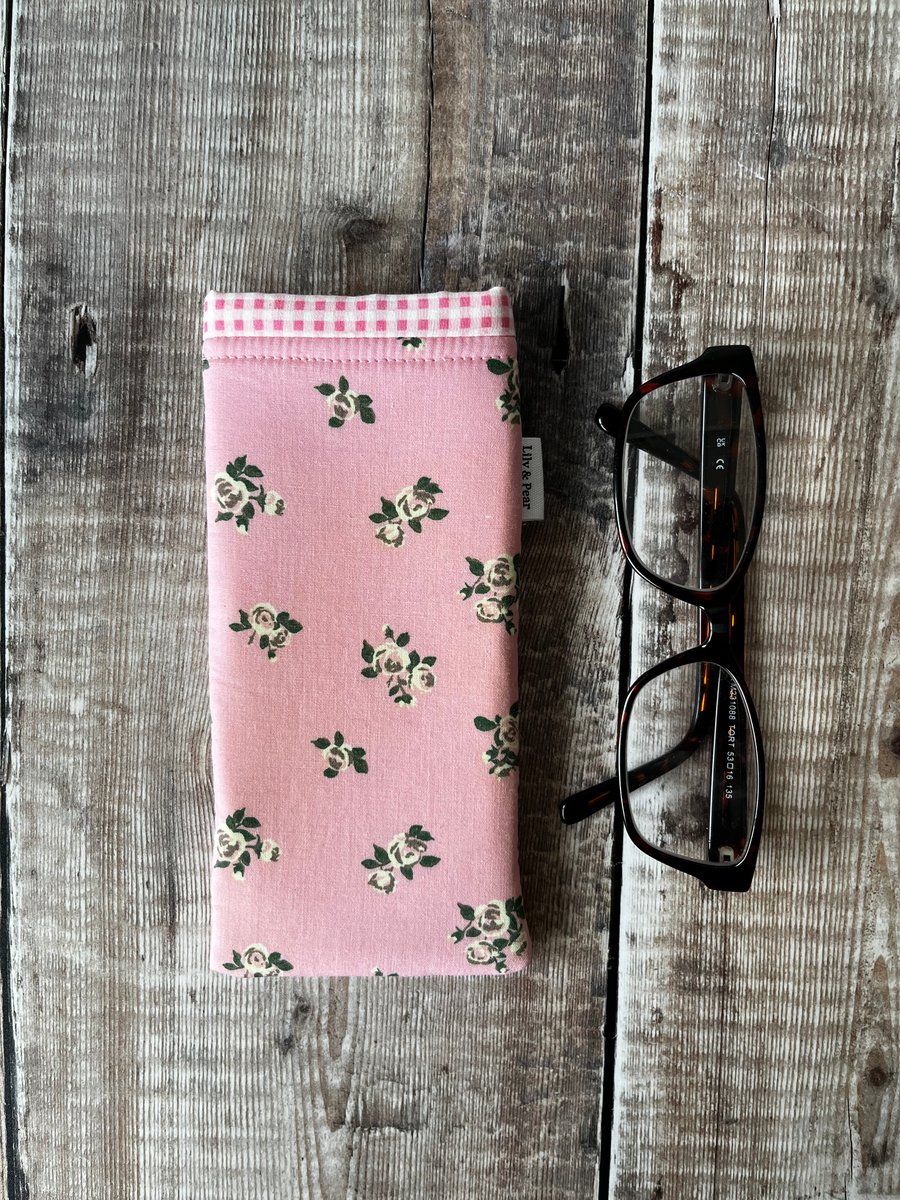 Vintage Pink Floral Padded Glasses Case