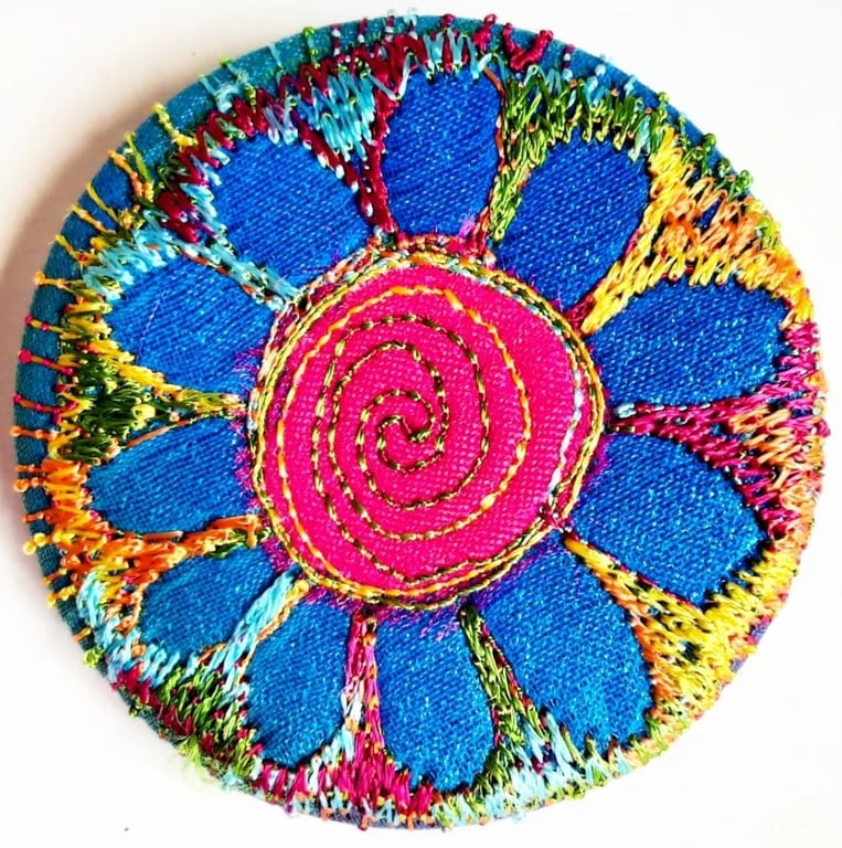 Badge 45mm Multicoloured Flower Textile Badge 