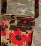 Sturdy fully lined cross body flowered bag - Image 8