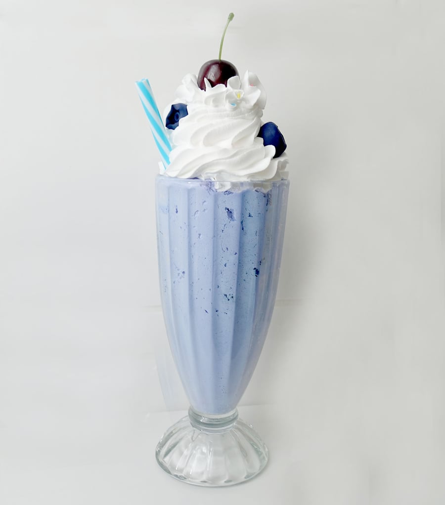 Blueberry Milkshake American Diner Fake Food Prop Display Kitchen Kitsch