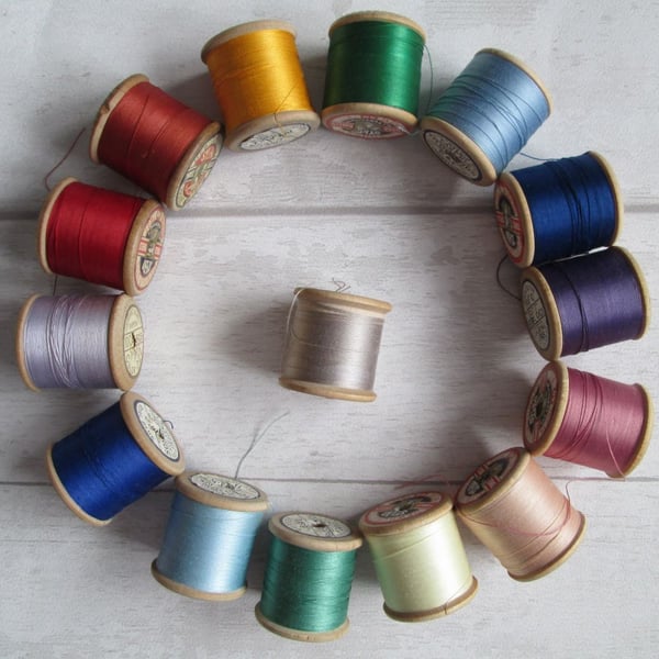 SOLD - Vintage Sylko Thread 15 Reels, Bright Rainbow, Pastel Rainbow, Light Grey