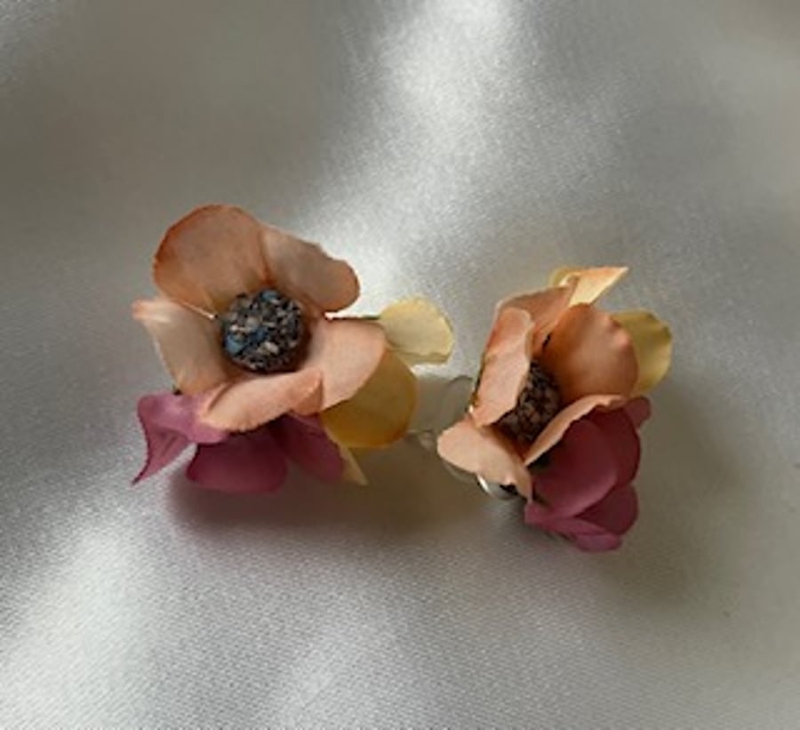 1940s Inspired Floral Earrings