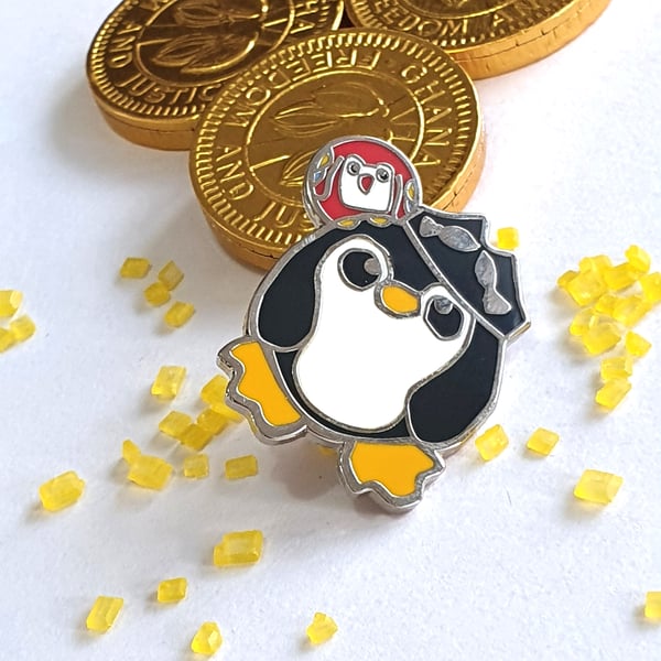 Pirate Penguin Pin Badge Enamel Brooch Penguin in Pirate costume