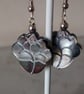 BLACK SHELL FLOWER EARRINGS - - FREE SHIPPING  - Image 1
