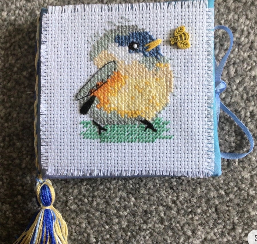 Attractive Pins and needle book