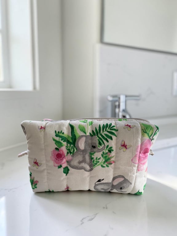 Cute Elephant Vanity Case