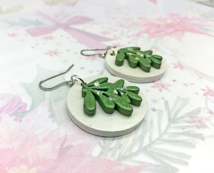 Mistletoe wooden dangle earrings green and pearl white winter festive nature