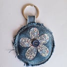 Denim flower keyring - blue