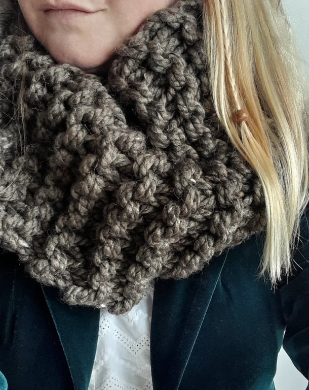 Chunky Hand Knitted Cowl Snood Scarf Outlander Knit