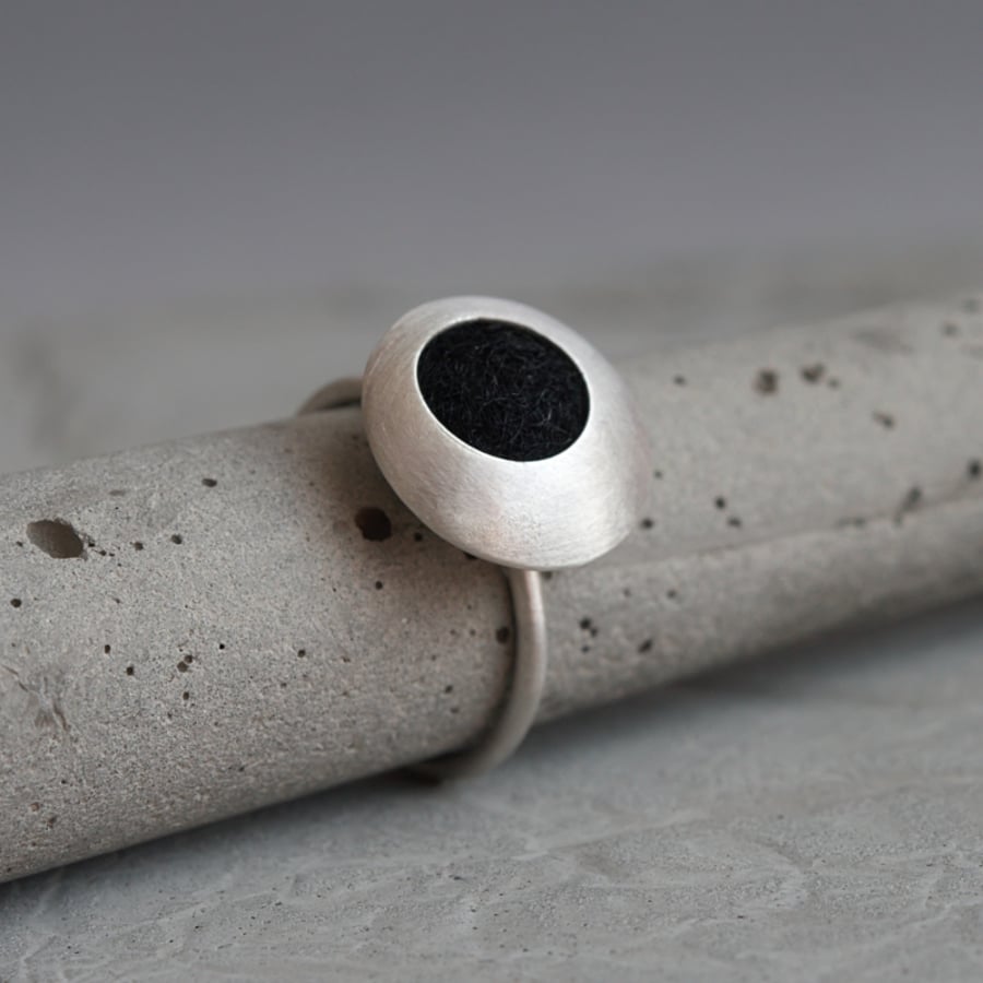 Black Funky Dots Sterling Silver Disc Ring
